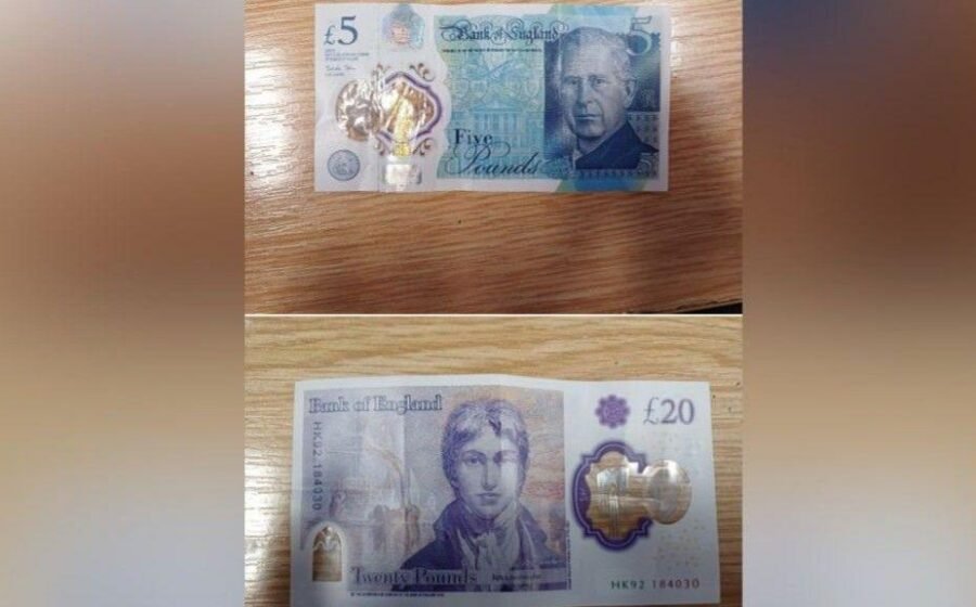 Taxi driver given fake cash drove customer to police