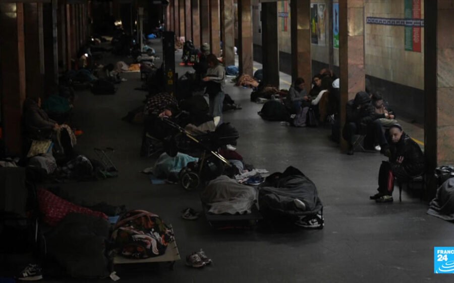 War in Ukraine: Kyiv residents decry shortage of bomb shelters