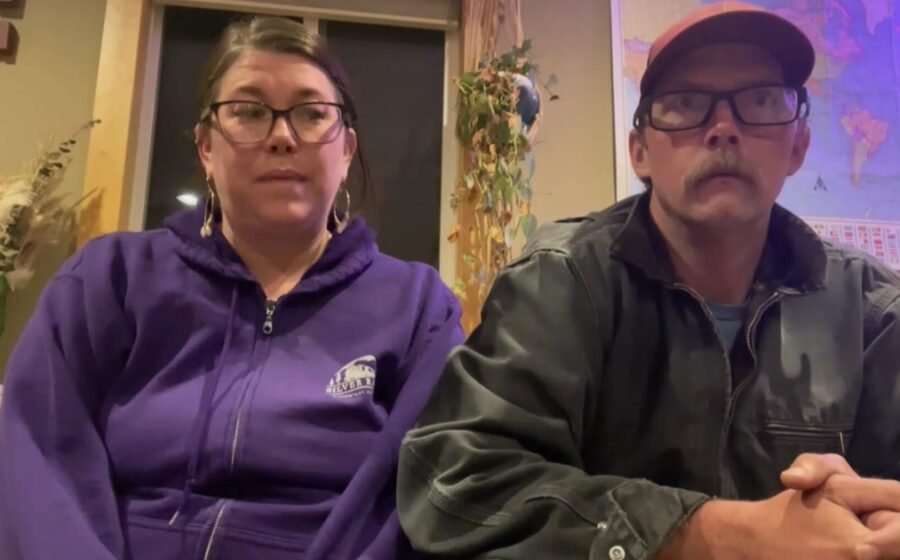 Oregon mom says she ran to son's school when co-worker heard gunshots
