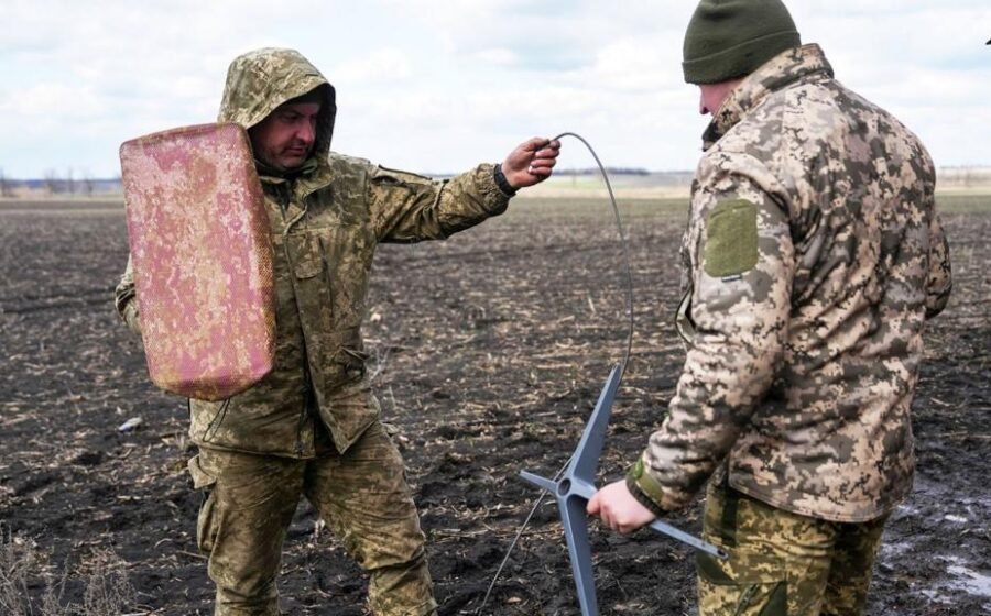 Starlink restrictions in Ukraine war linked to political situation, Zelensky aide says