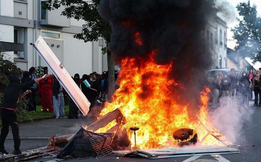 Riot police clash with students as education protests rage in France