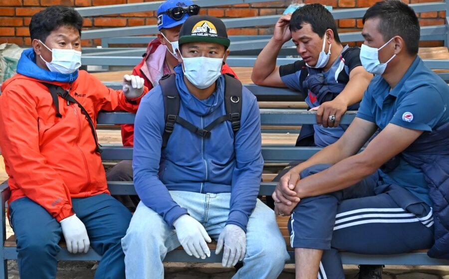Nepal avalanche kills at least 15 expedition workers