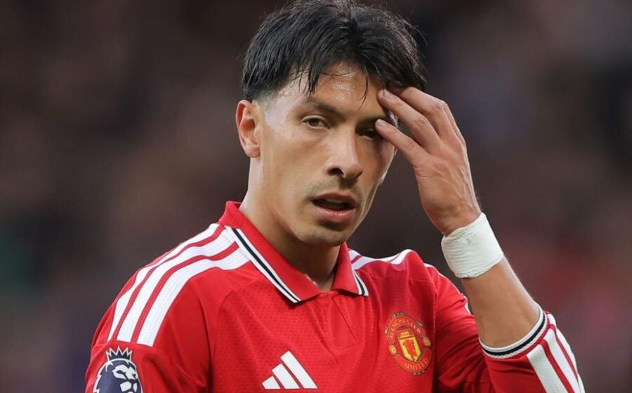 Martinez apologises for outburst and fined by Man Utd