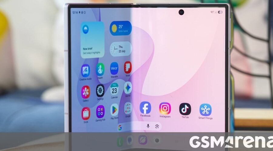 Report: Samsung is expanding its display driver chip supplier pool
