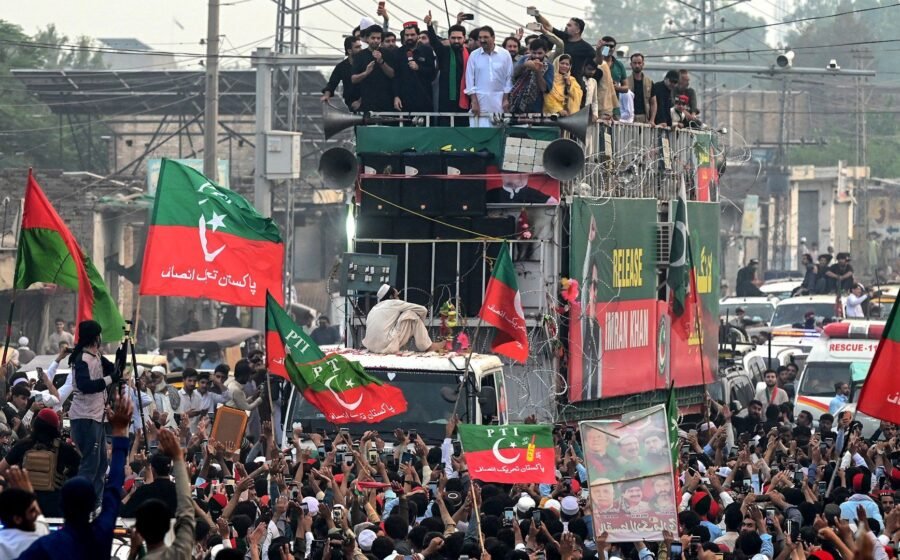 Supporters of jailed former Pakistani PM Khan marching to capital