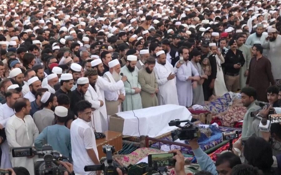 Peshawar mourns children killed in school roof collapse