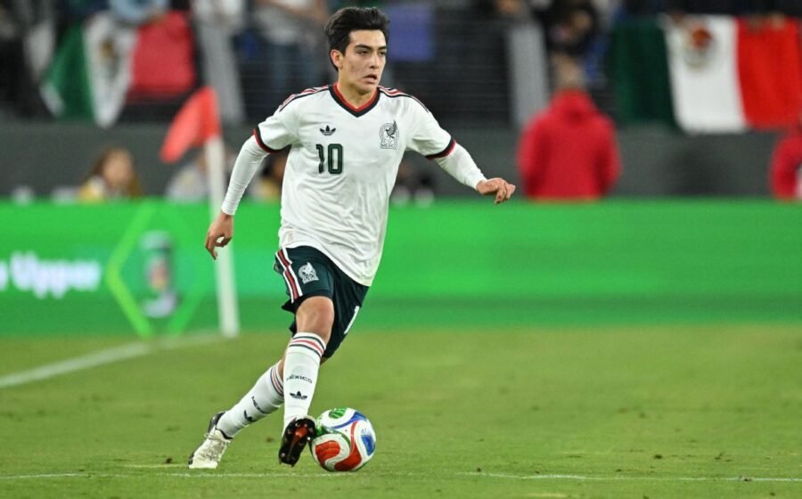 Transfer rumors, news: Arsenal to sign Mexico's Gilberto Mora?
