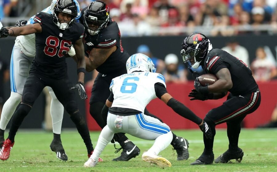 Inactives watch: Jeremiyah Love, DJ Moore out