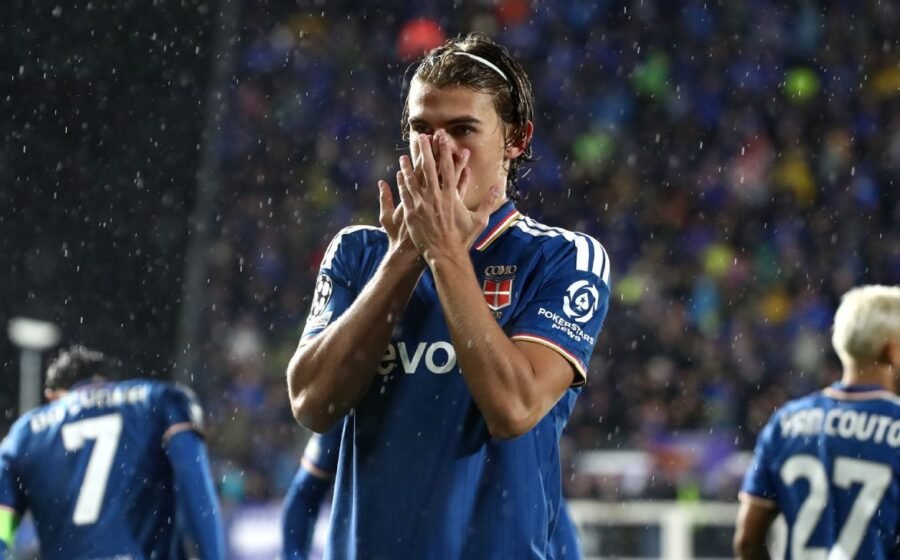 Transfer rumors, news: Como's Paz destroyed Man United, now they want to sign him