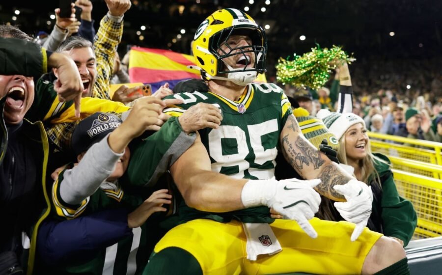Josh Jacobs scores twice as Packers dispatch Panthers