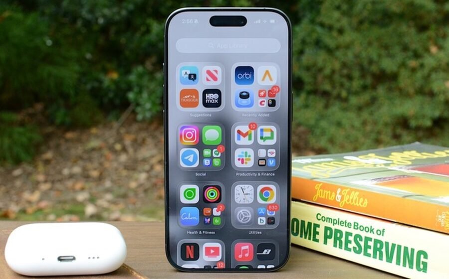 If memory shortages last, tech companies should offer cheap battery replacements
