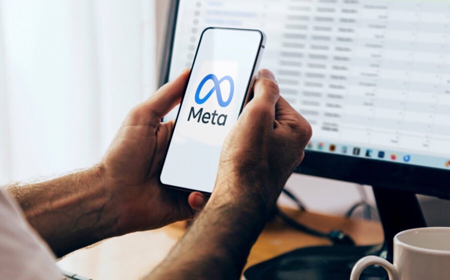 Meta’s New Terms Expand Crawling Rights Beyond Advertisers via @sejournal, @MattGSouthern