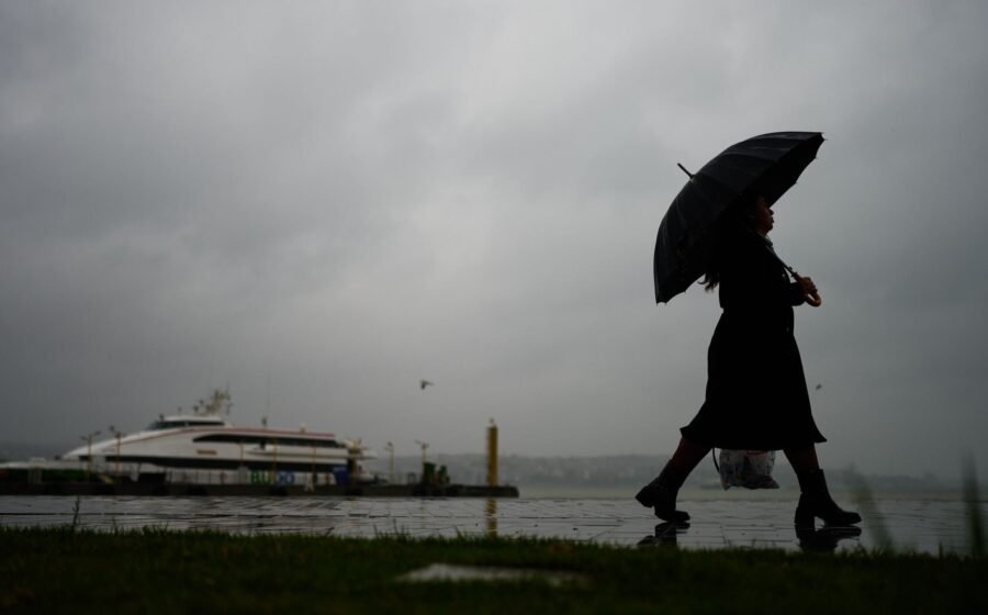 Three dead as heavy rainfall and floods hit Istanbul