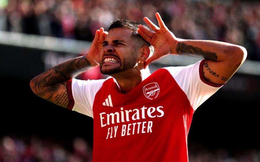 Arsenal come from behind to beat stubborn Leeds
