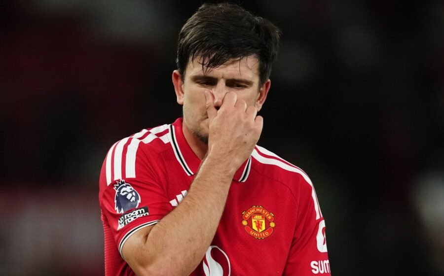 Neville's Man Utd warning: 'Get a grip or face worrying few weeks'