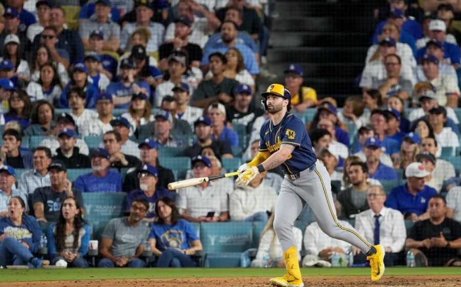 Brewers sweep the Dodgers in the NLCS to reach first World Series since 1982